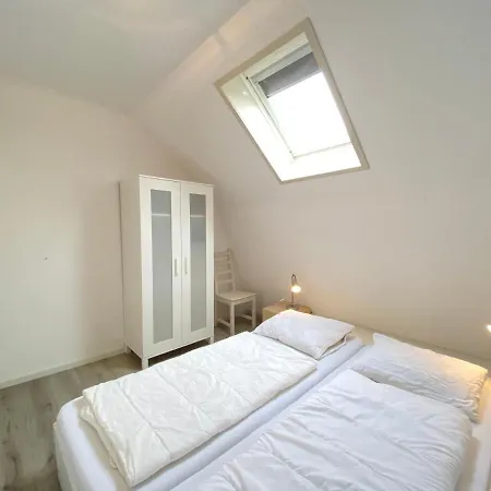 Dorpsweg 18 Nummer 5 *